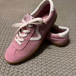 Women’s Suede Vans